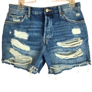 WE THE FREE Women’s Distressed Rip Shorts, size 27